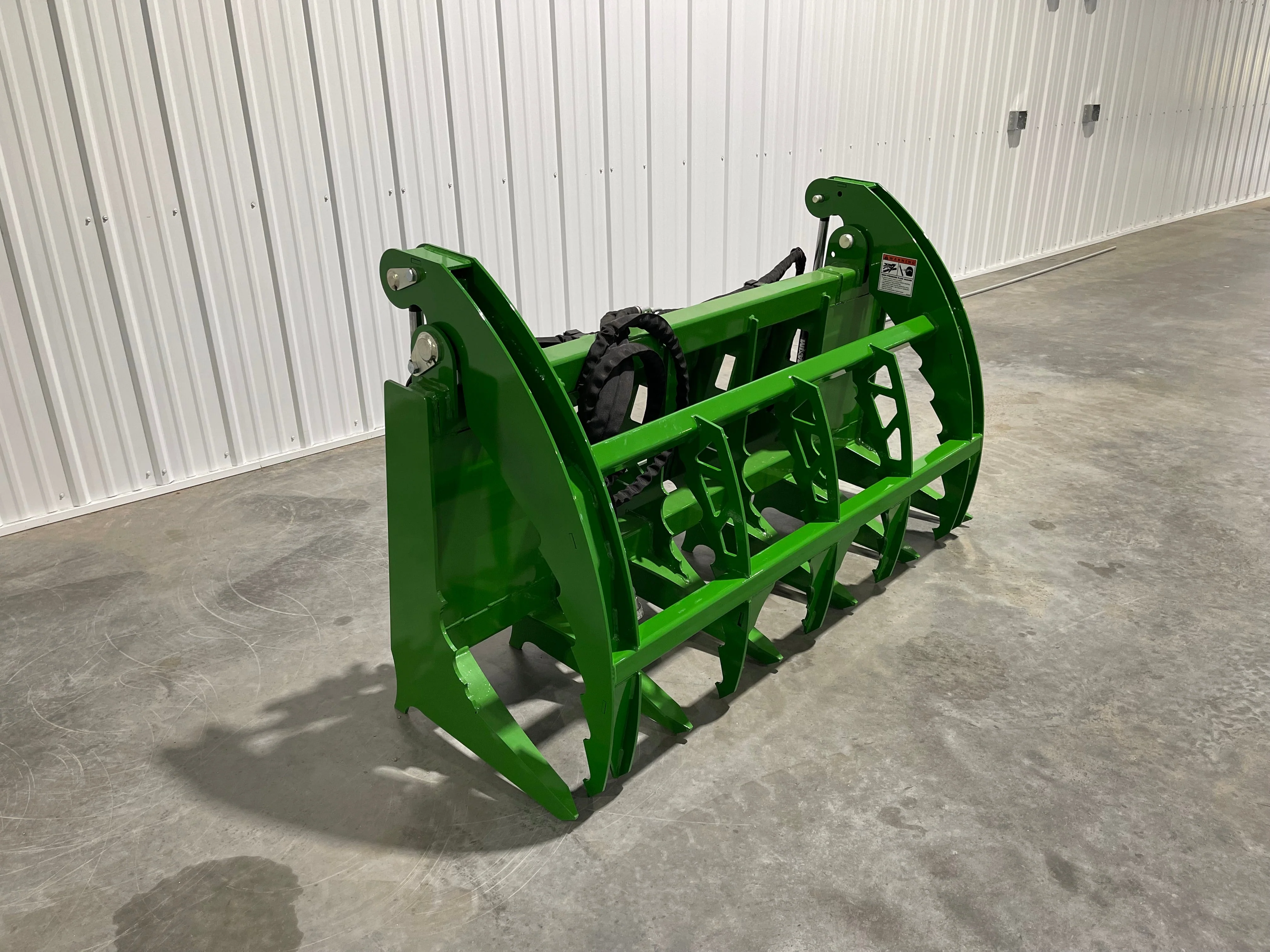 Top Dog Attachments | Granite Grapple John Deere Mount - Image 5